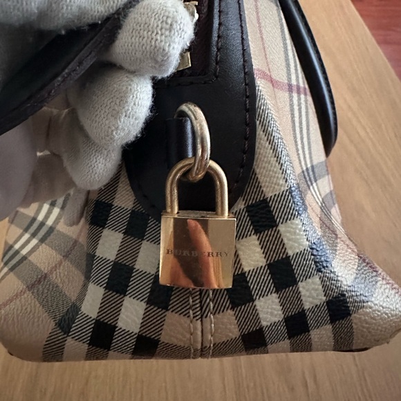 Burberry alma style (dome) bag - Picture 13 of 16